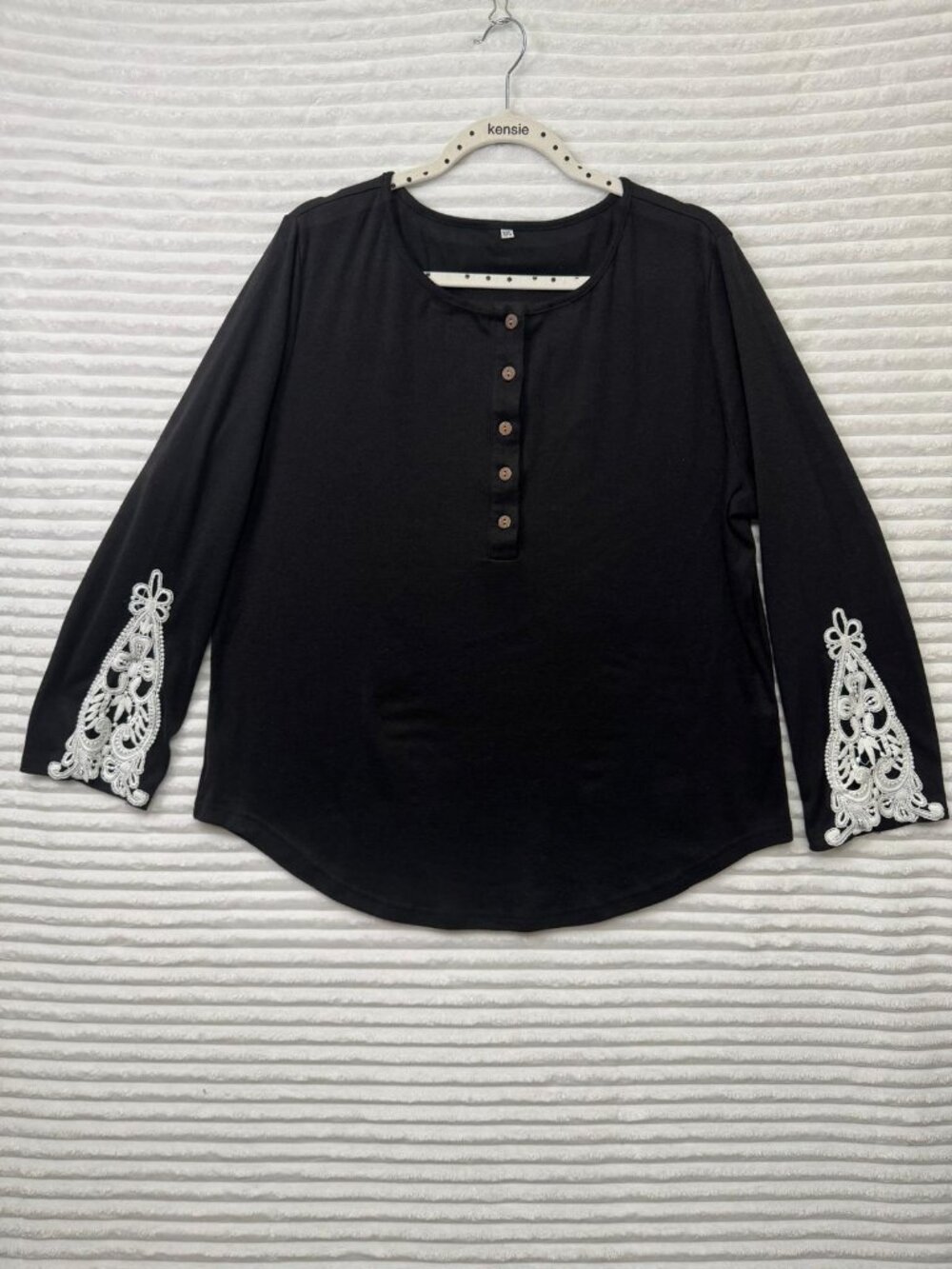 Women XXL Black Henley Blouse White Guipure Lace Bell Sleeve Boho Top